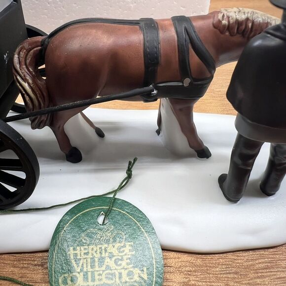 Heritage Village Dept 56 Amish Buggy #5949-8 NEEDS FIXED Carriage Glued See Pics - Picture 6 of 16